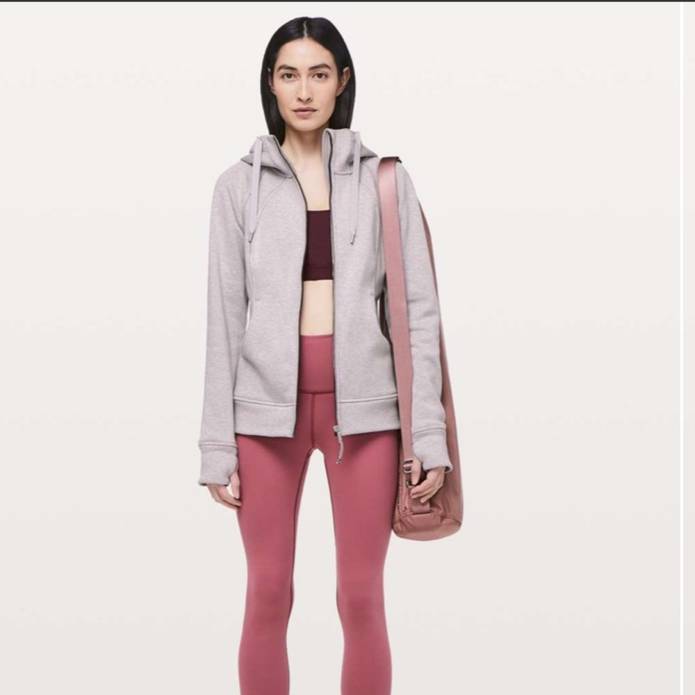 Lululemon Scuba Hoodie *Plush
Heathered Iced Iris / Dark Chrome size 8